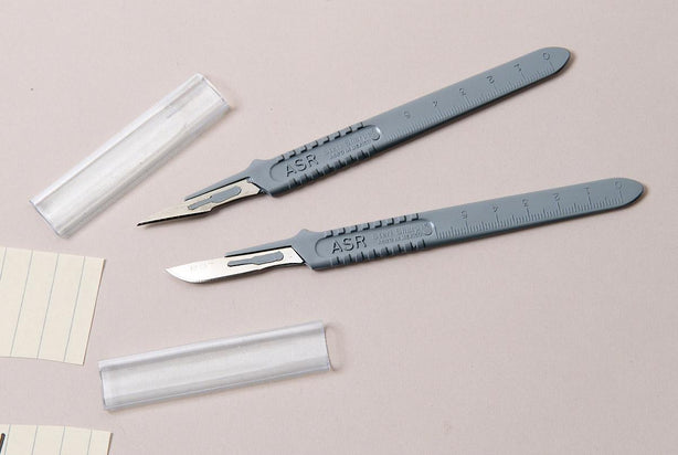 CARDINAL HEALTH Disposable Sterile Scalpels 139093 100 Each - MDL-KDL139093
