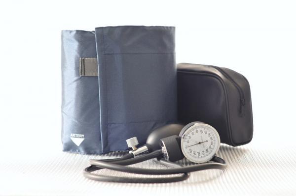 KERMA MEDICAL Premium Handheld Aneroid Sphygmomanometer, Blue, Adult Large - 4210 - 1 Each