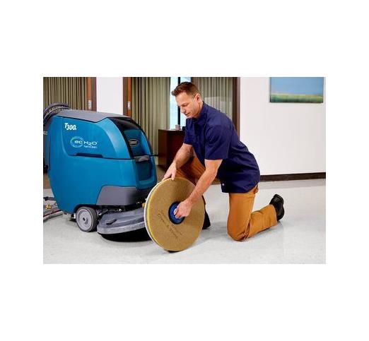 3M Scotch-Brite Clean & Shine Pad 7100148038 - 5.0 Each