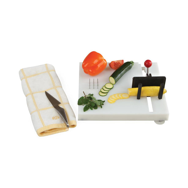 R82 Inc. Swedish One-Handed Cutting Board 80501004 - 1.0 Each