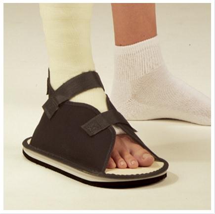 DEROYAL DeRoyal Black Canvas Cast Shoes 2033-04 1 Each - MDL-QTX203304