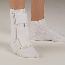 DeRoyal Perforated Vinyl and Leatherette Ankle Splints - 4013-03 - 1 Each - MDL-QTX401303