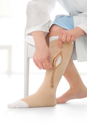 Bsn Medical Inc BSN UlcerCare Zippered Unisex Knee-High Stockings 114486 - 1.0 Each - MDL-SCS114486
