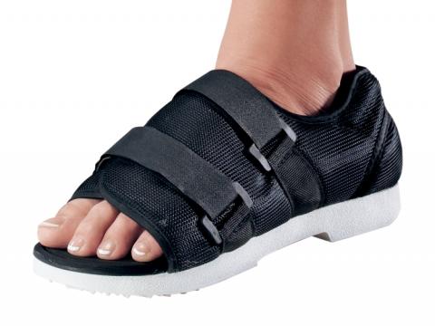 DJO Global Med-Surg 79-81135 Med / Surg Post-Op Shoe, Men's Size M, 9-11 Shoe Size - MDL-SDJ7981135 - 1 Each